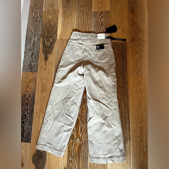 Paige Harper 30 Utility cargo pants NWT - Picture 11 of 12